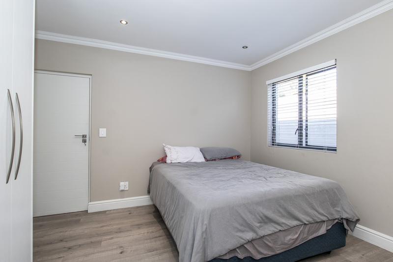 To Let 3 Bedroom Property for Rent in Constantia Western Cape